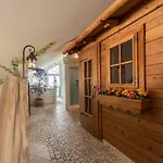 מלון Irmgard Strass im Attergau