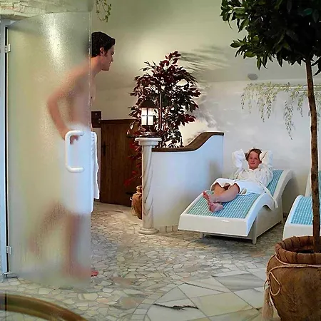 Irmgard Hotel 4*